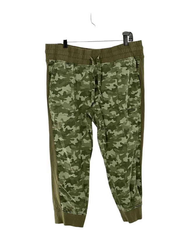 Time and Tru Size XL Green camo print Pants Casual Skinny Fit Pants Casual Skinny Fit Pants
