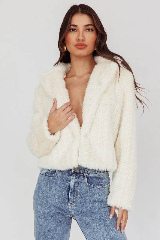 Savelle Notch Lapel Faux Fur Jacket Cream