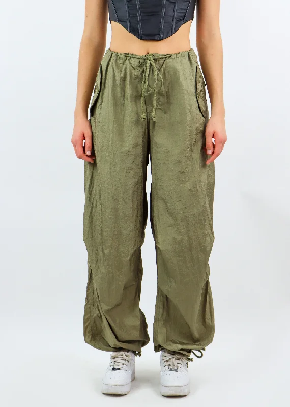 Ready To Fly Parachute Pants ★ Olive